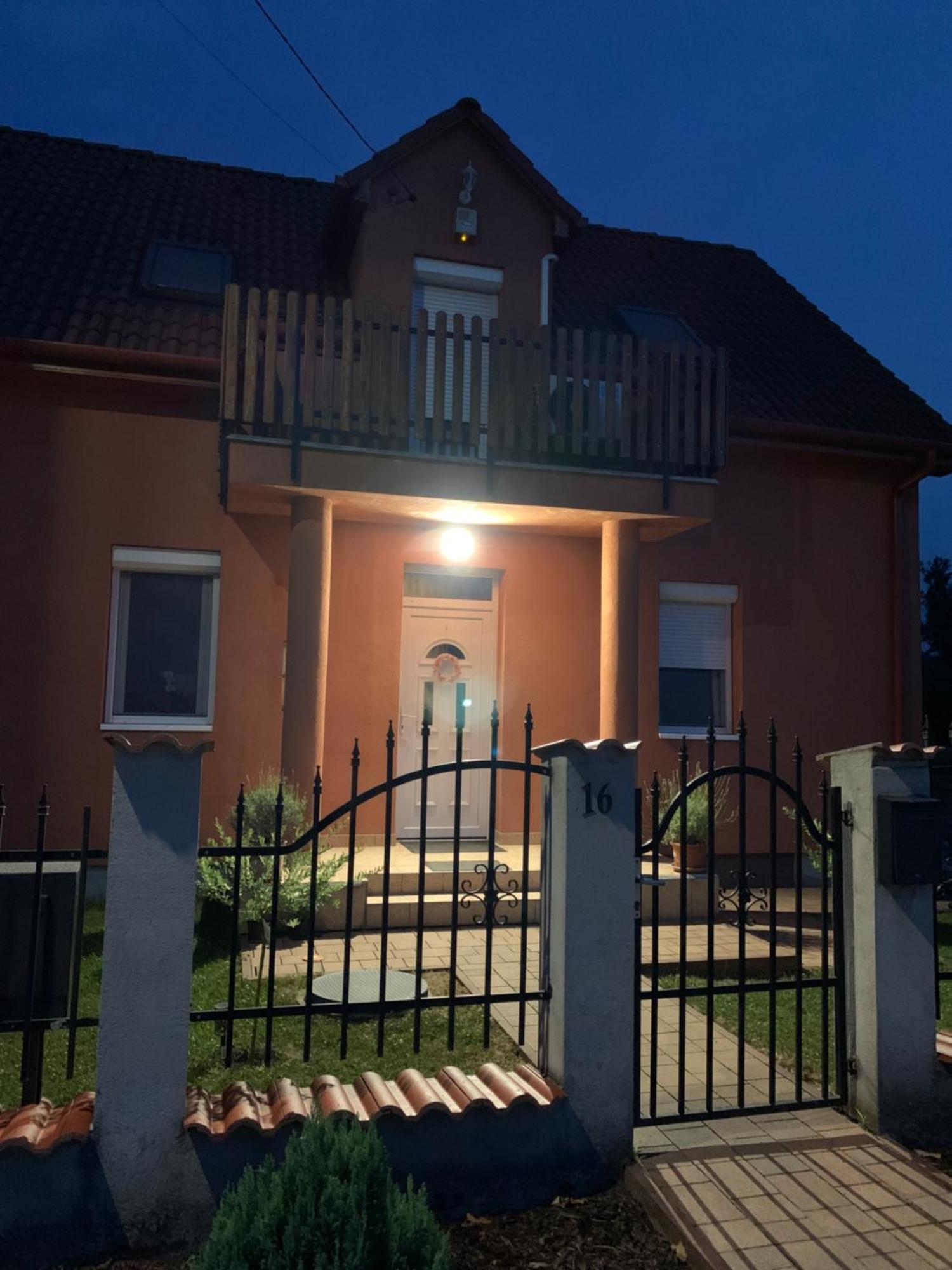 Feher Orchidea Apartman Egerszalók Kültér fotó